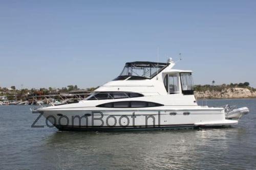 Carver 44 Cockpit Motor Yacht specificaties